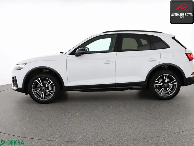 Audi Q5 view 2