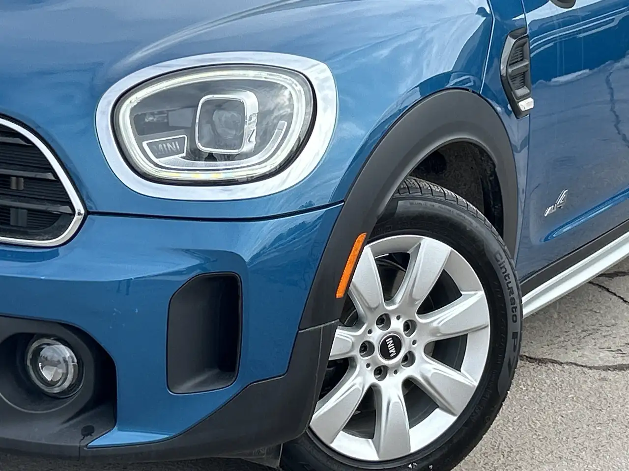 MINI Countryman снимка MINI Countryman