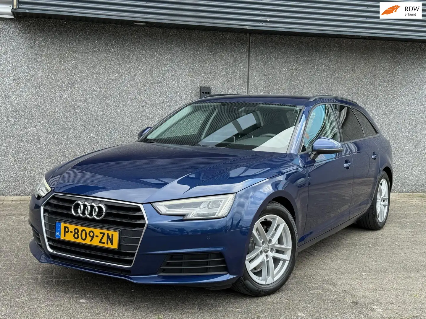 Audi A4 Avant 2.0 TDI ultra Pro Line Blue - 1