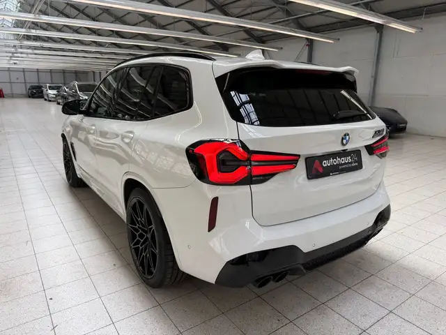 BMW X3 M view 4