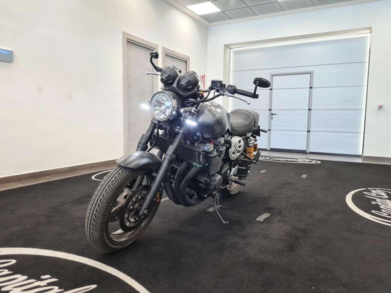 Yamaha XJR 1300