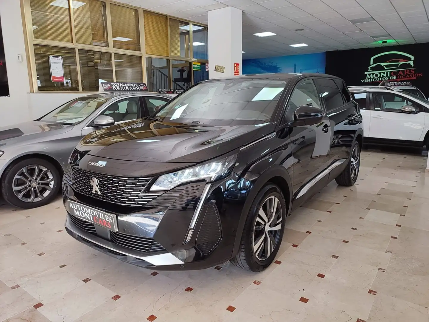 Peugeot 5008 1.5BlueHDi S&S Allure Pack 130 Negro - 1