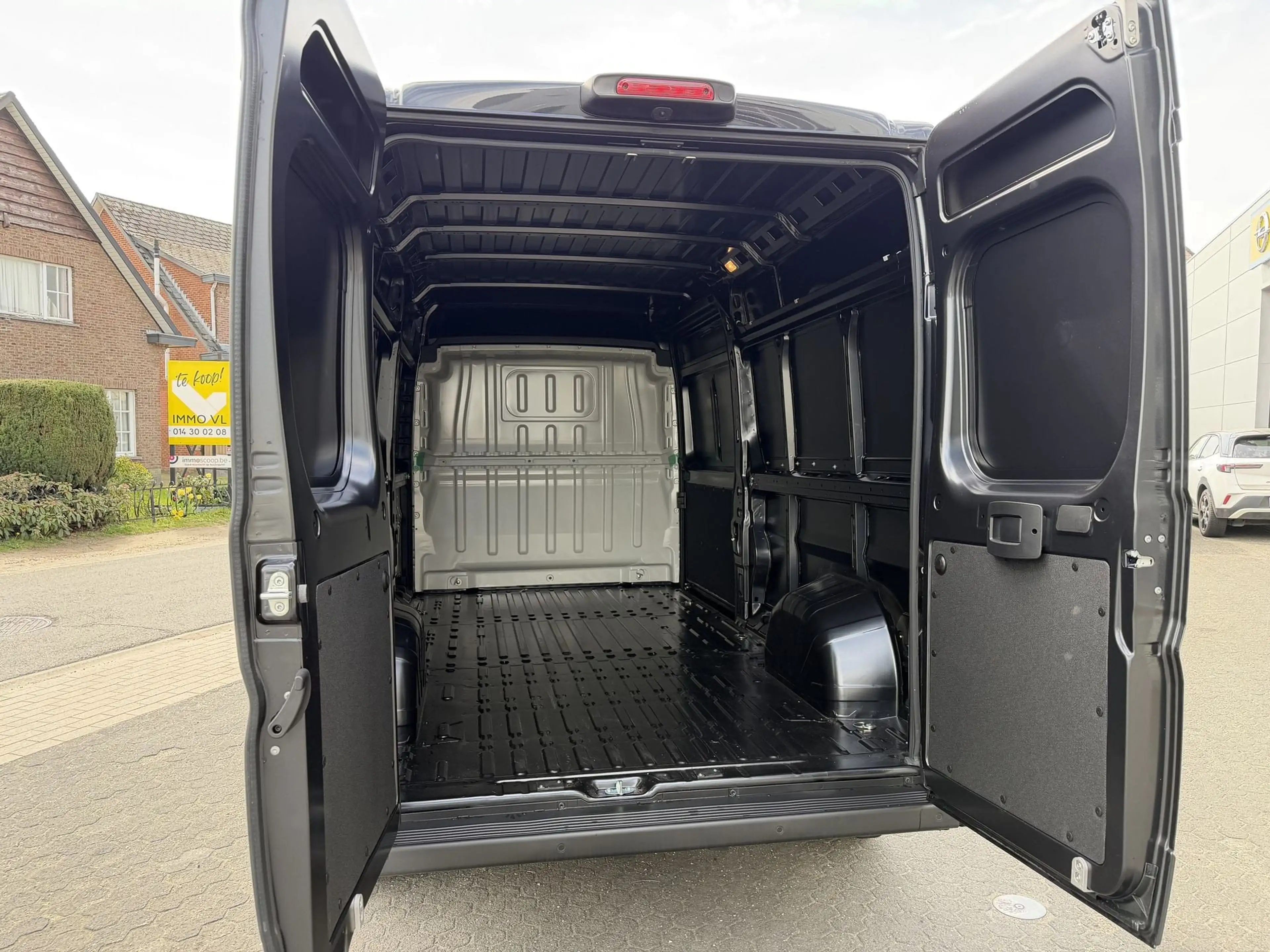 Opel Movano 2.2D 3500 L3H2 Light *Navi*CarPlay*Camera* — photo 8