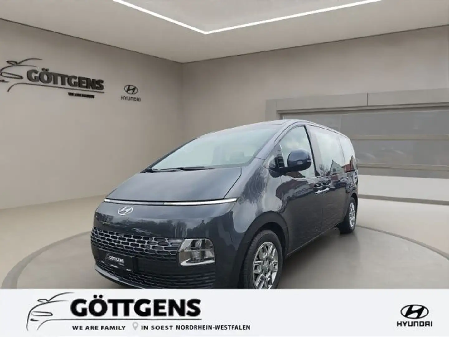 Hyundai STARIA 2.2 CRDi TREND 9SITZER NAVI LED EASY ACCESS Grau - 1