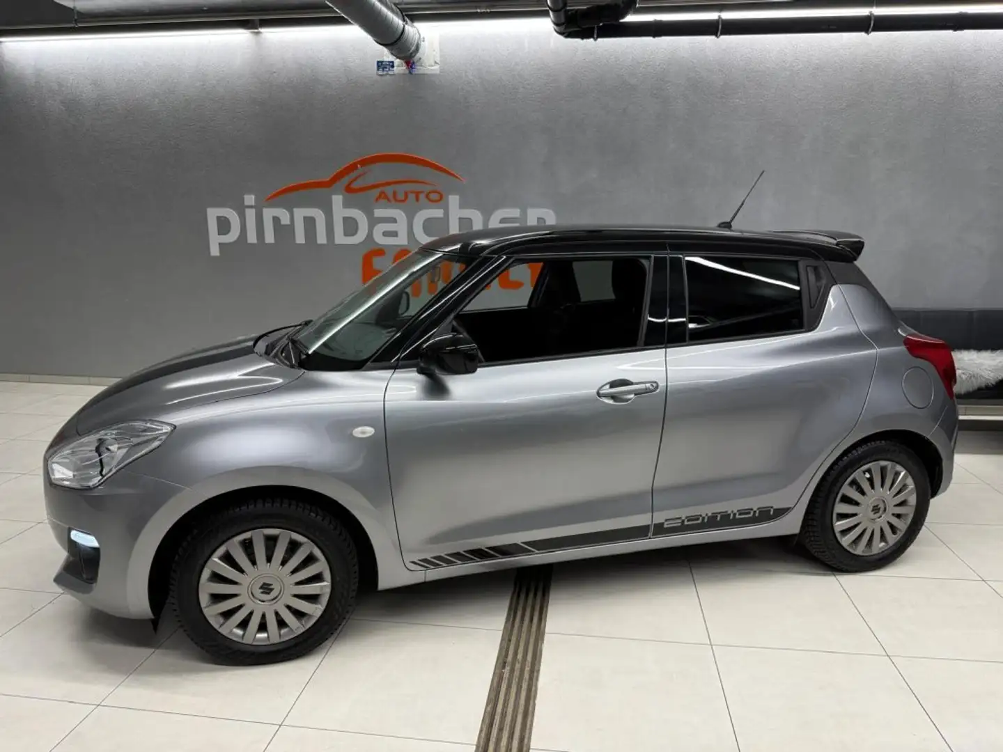 Suzuki Swift 1,2 DualJet Shine Grau - 1