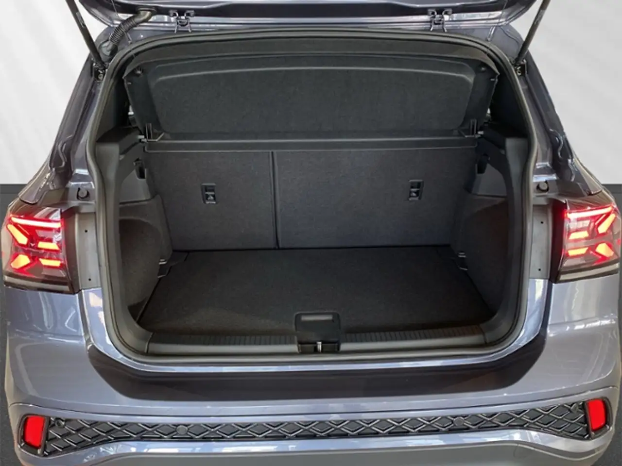 Volkswagen T-Cross R-Line 1.5 TSI DSG Matrix Keyless Kamera 6