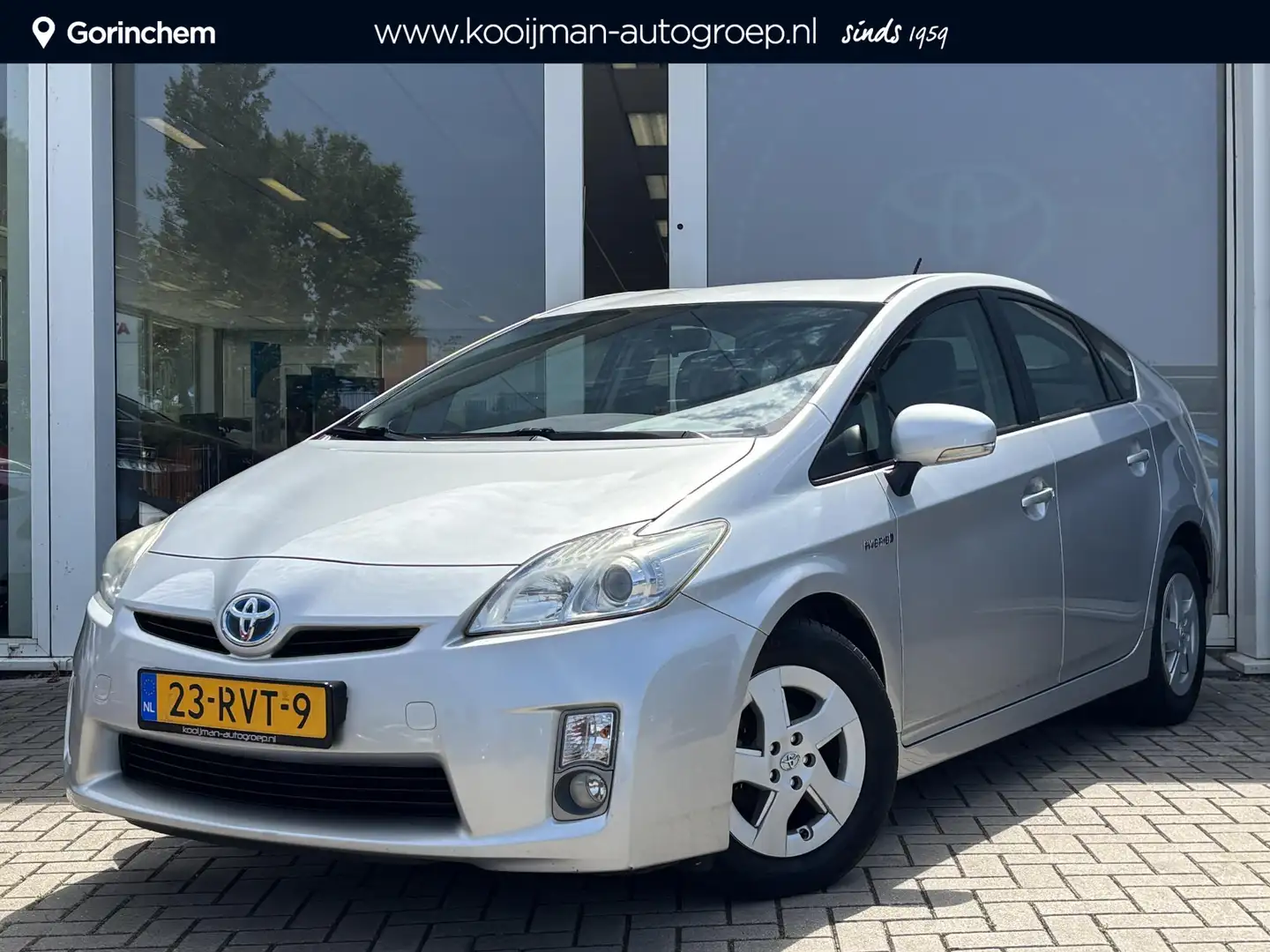 Toyota Prius 1.8 Comfort | 1e Eigenaar | NIEUW Geleverd en Onde Gris - 1