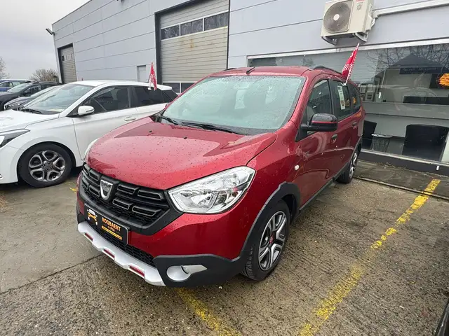 Dacia Lodgy Lodgy Stepway  7 places avec 1an 1/2 de garantie