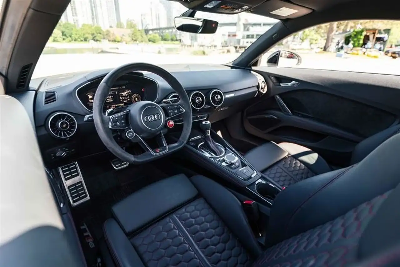 Audi TT RS photo Audi TT RS
