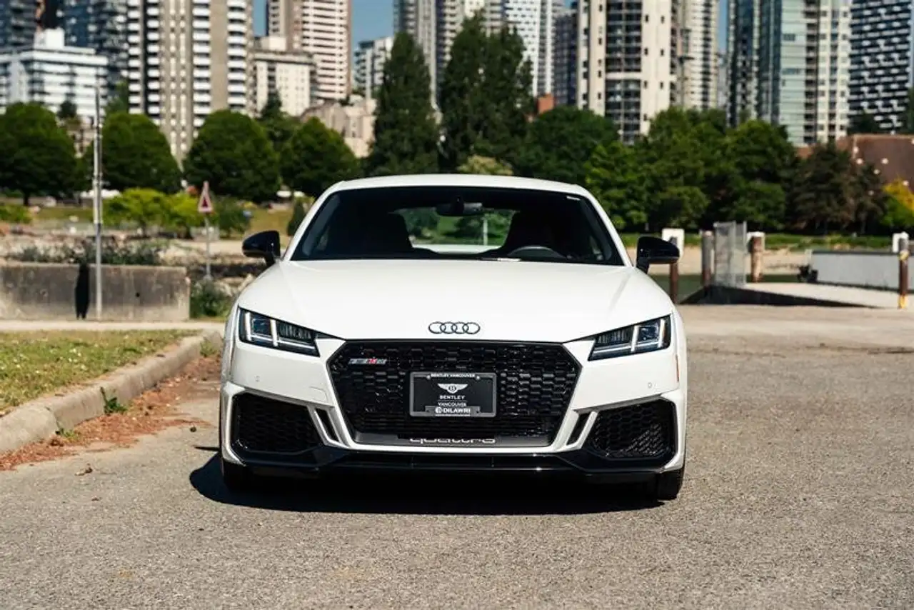 Audi TT RS photo Audi TT RS