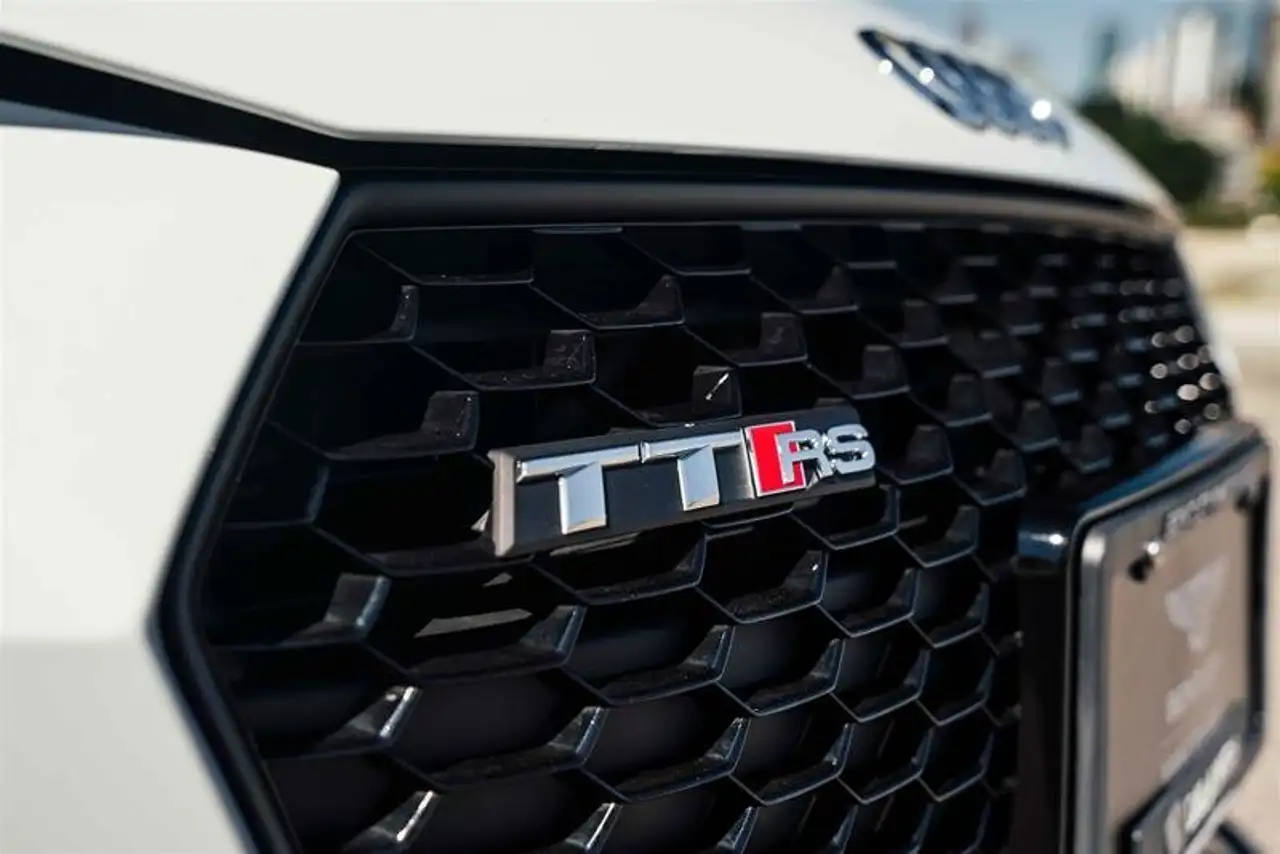 Audi TT RS photo Audi TT RS