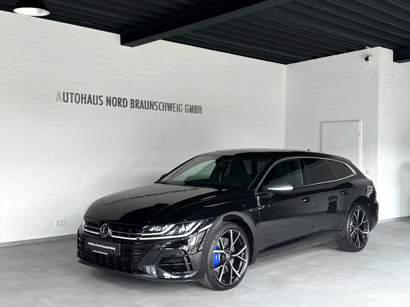 Volkswagen Arteon Shooting Brake R 2.0 TSI*Pano*IQ*H&K*AHK* Noir - 1