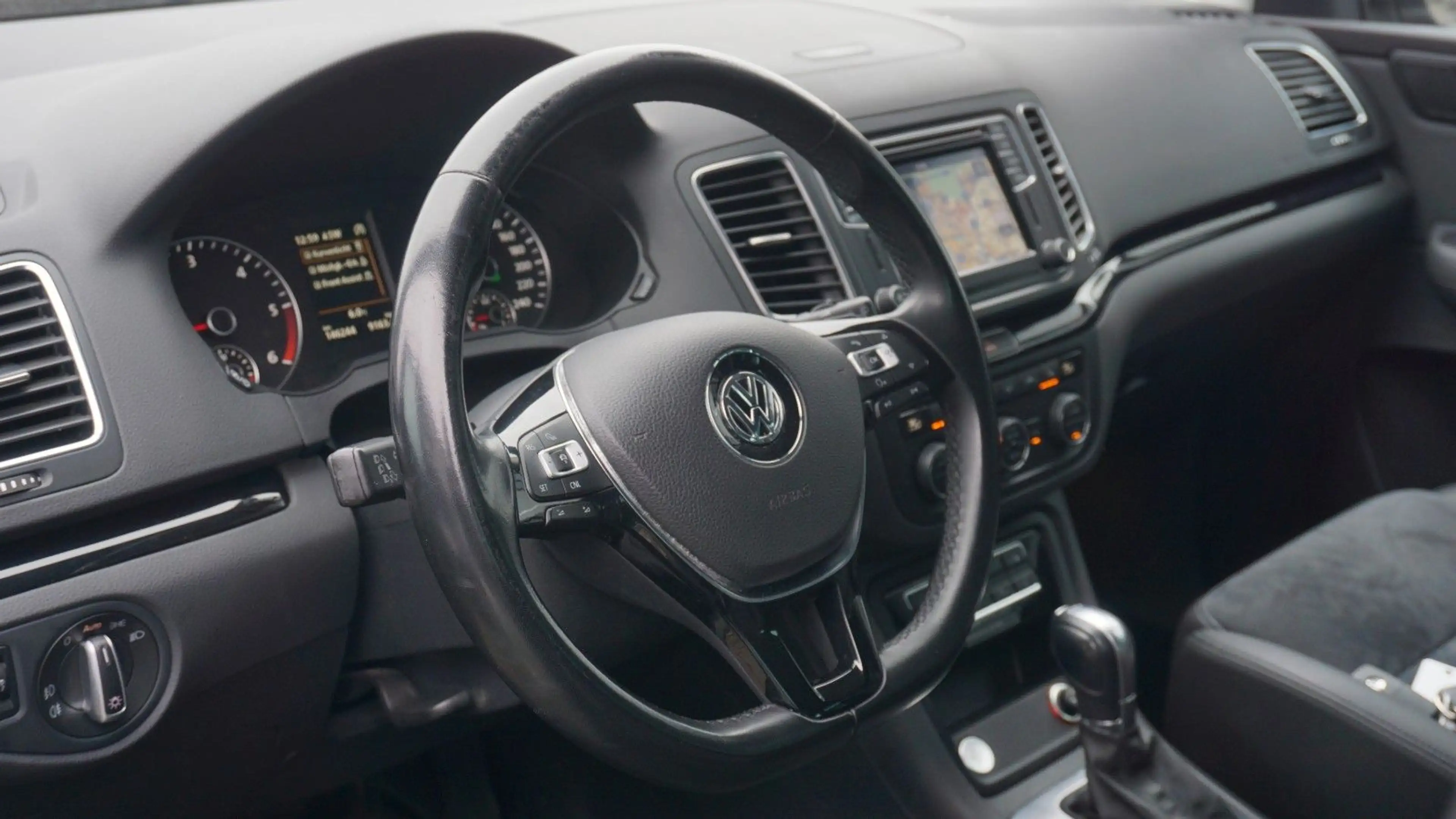 Volkswagen Sharan Highline*PDC*KAM*7-SITZER*DSG*ACC*NAVI!!! — photo 15