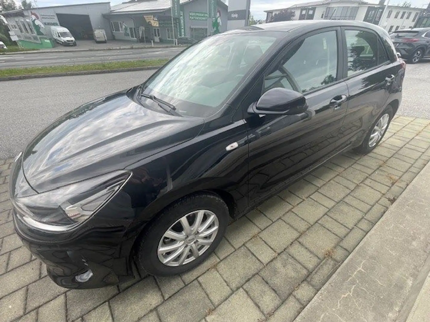 Kia Rio 1,25 MPI Titan ISG Schwarz - 1