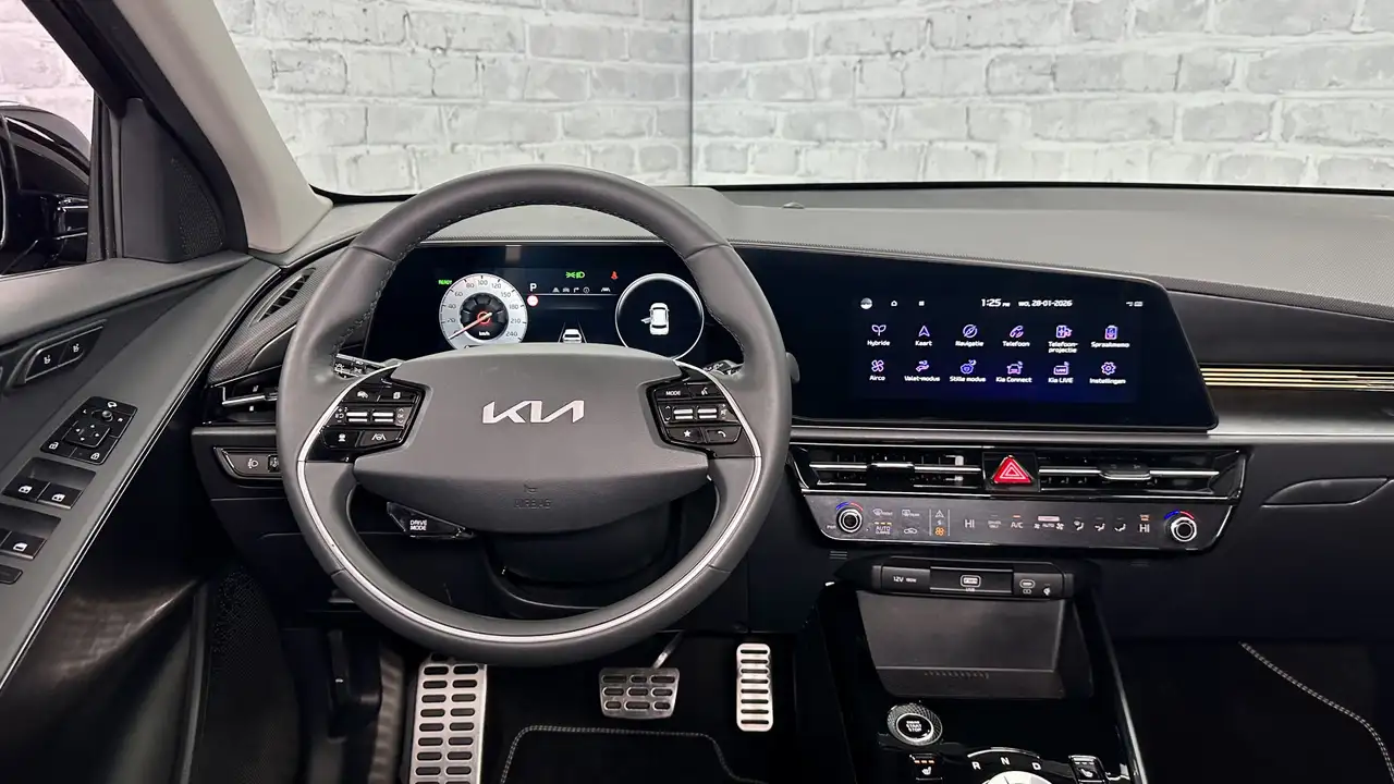 Kia Niro 1.6 GDi Hybrid ExecutiveLine / Stoel& stuurverwr. 28