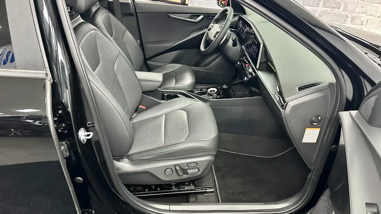 Kia Niro 1.6 GDi Hybrid ExecutiveLine / Stoel& stuurverwr. 38