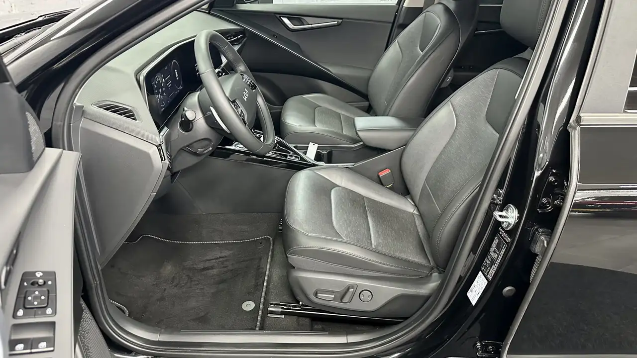 Kia Niro 1.6 GDi Hybrid ExecutiveLine / Stoel& stuurverwr. 17