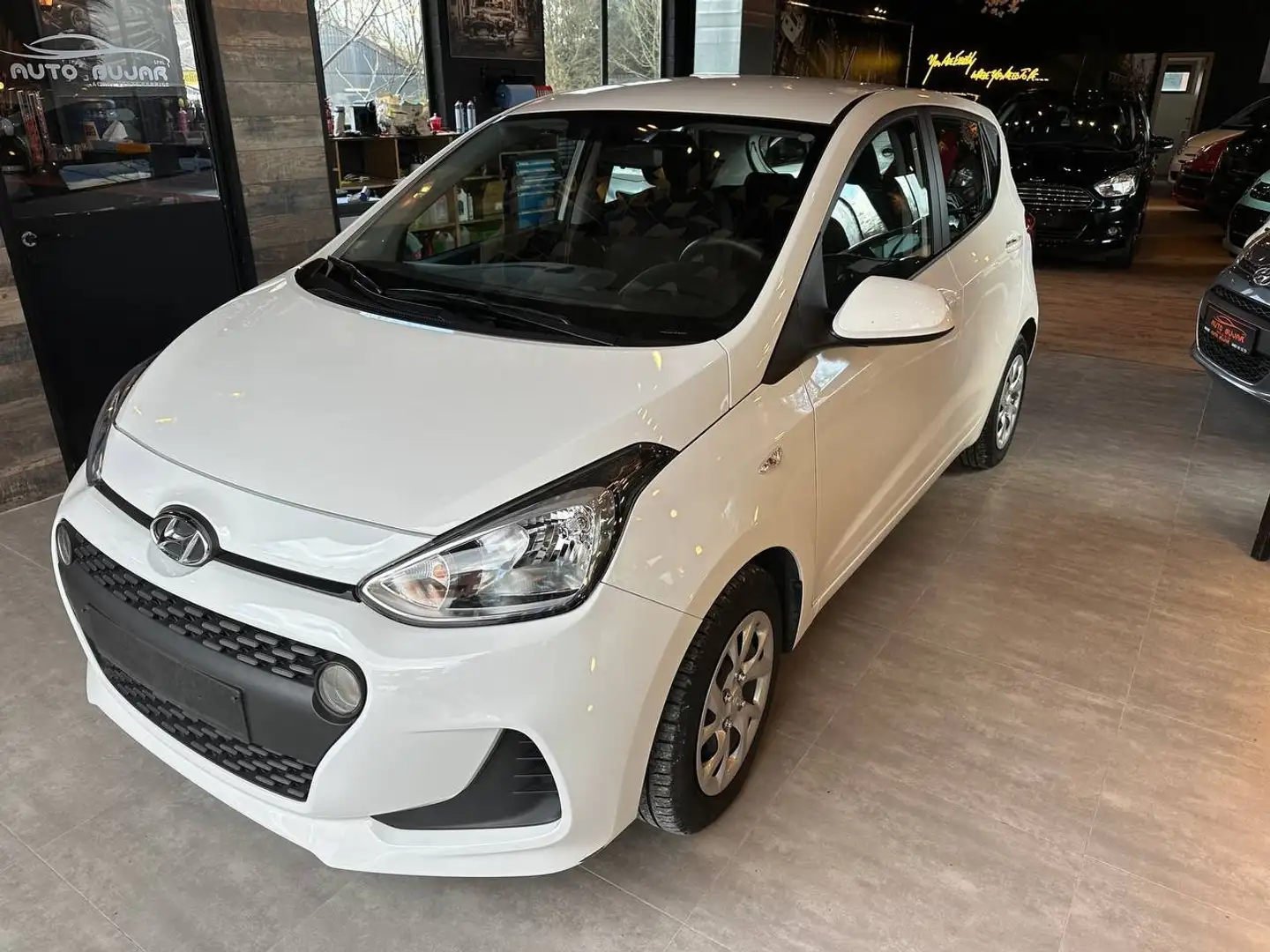 Hyundai i10 1.0i  * ETAT NEUF !  AUTOMATIQUE * Wit - 2