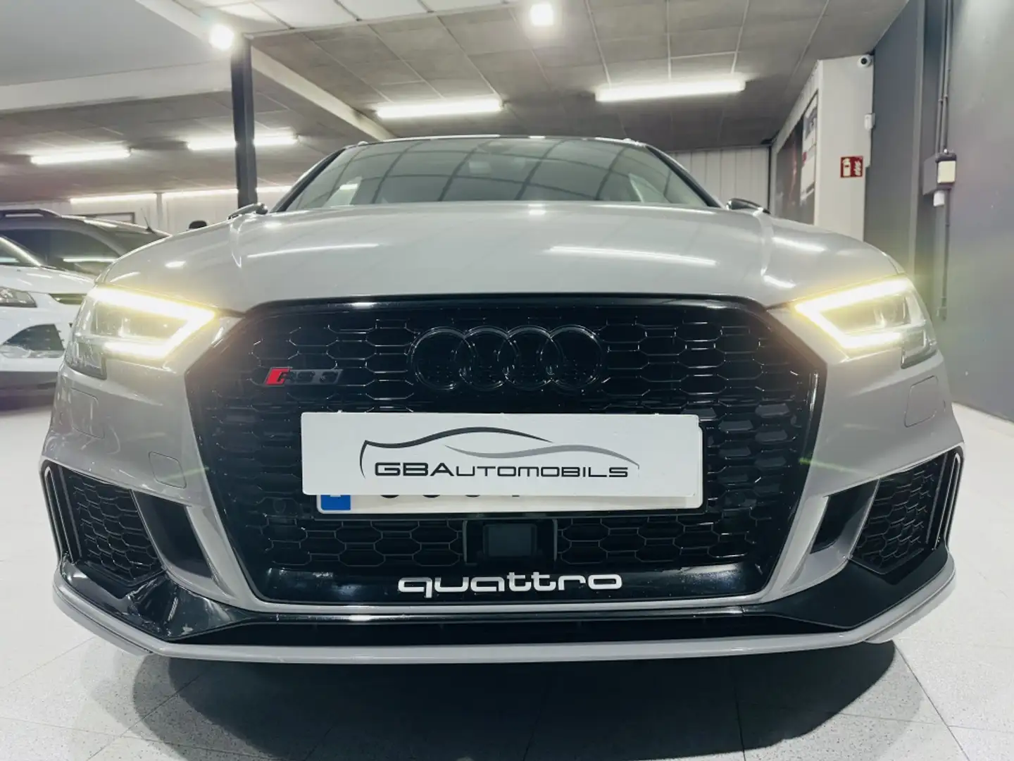 Audi RS3 Sportback quattro S tronic 294kW Gris - 2