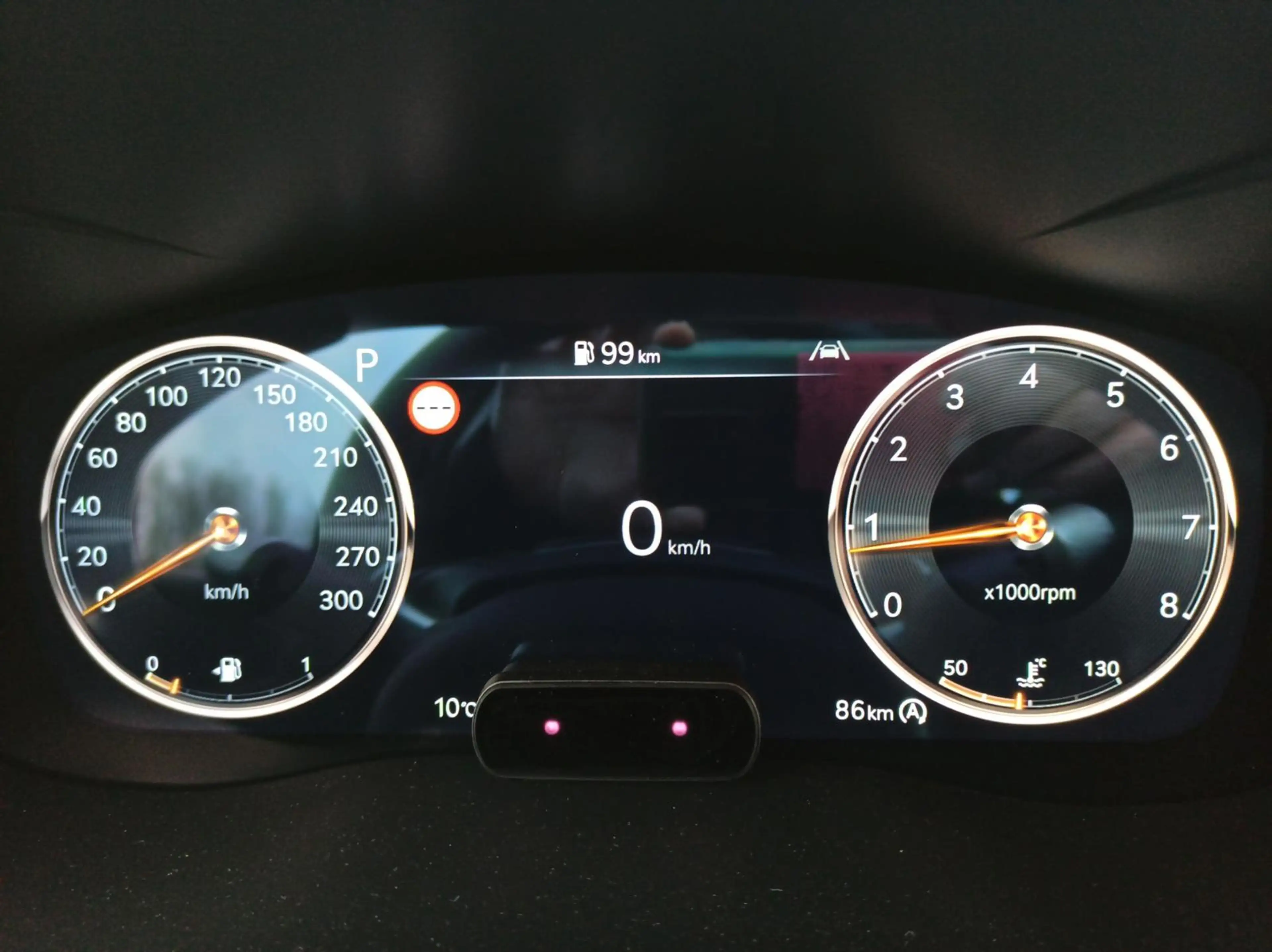 Genesis G70 G70 Premium 2.0L / Fahrassistenz-System / LED — photo 17