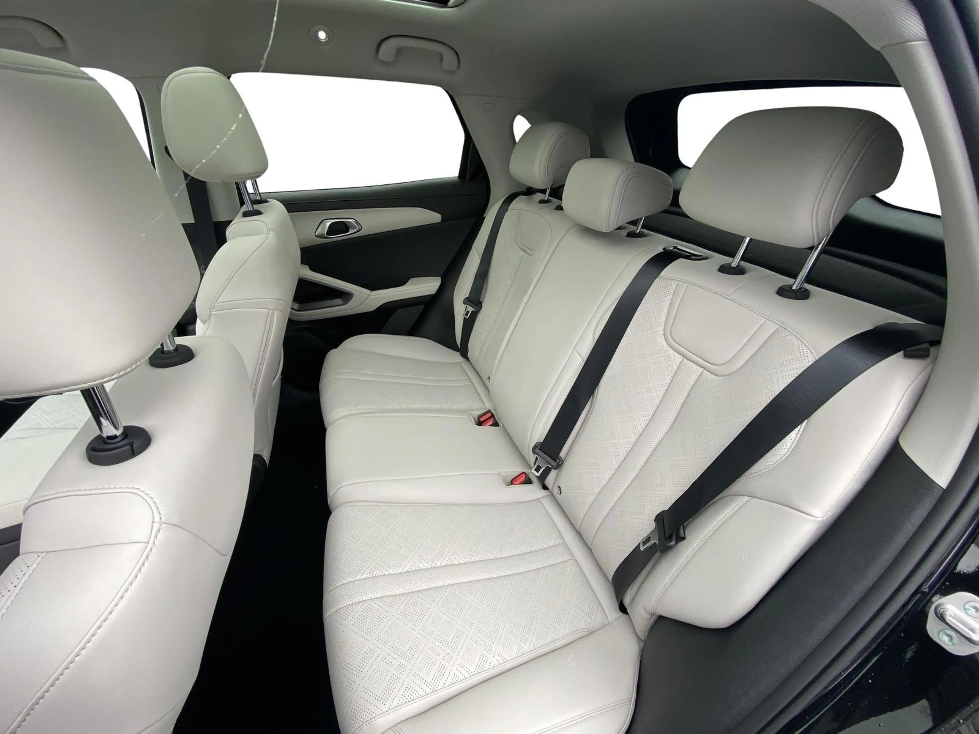 BYD Atto 2 Comfort 64kWh — photo 8