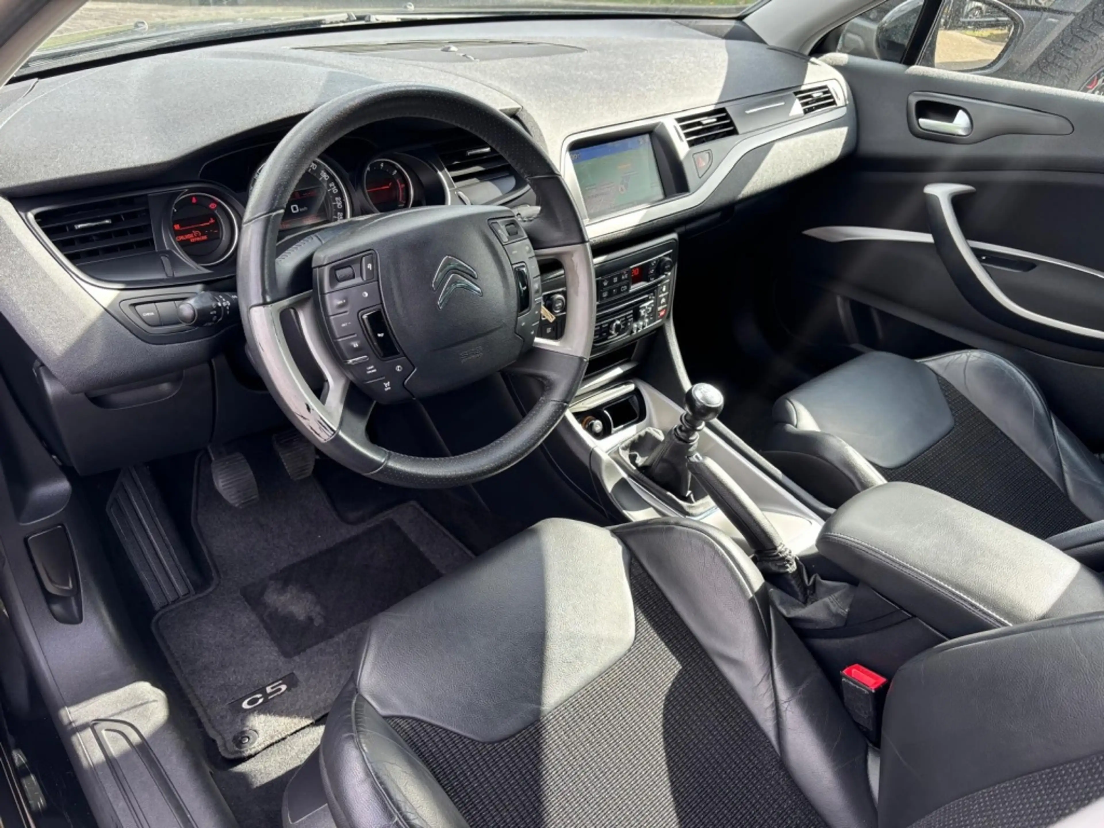 Citroen C5 Tourer 1.6 Benzine 2013 Zwart 111.000 KM — photo 10