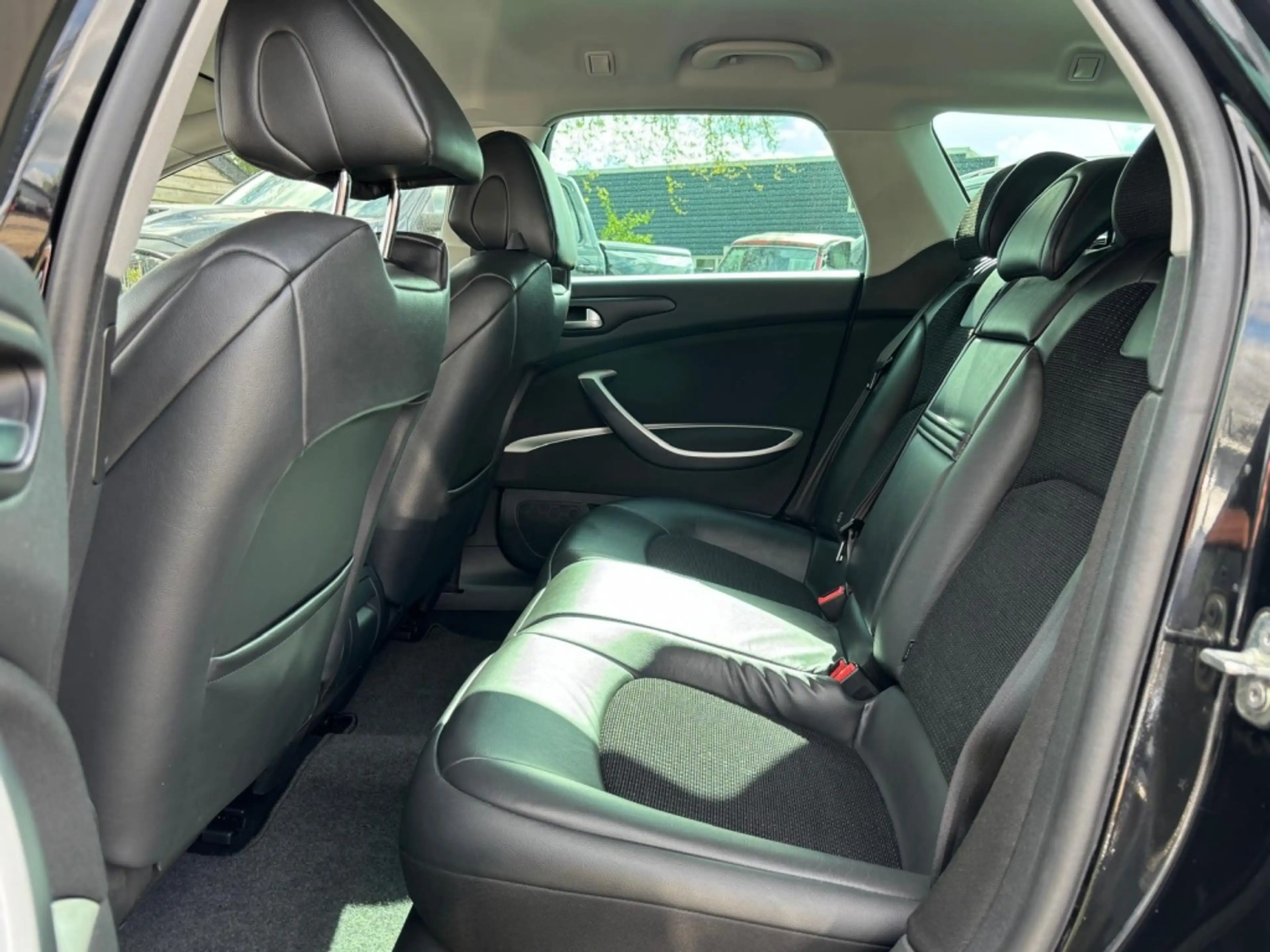 Citroen C5 Tourer 1.6 Benzine 2013 Zwart 111.000 KM — photo 12