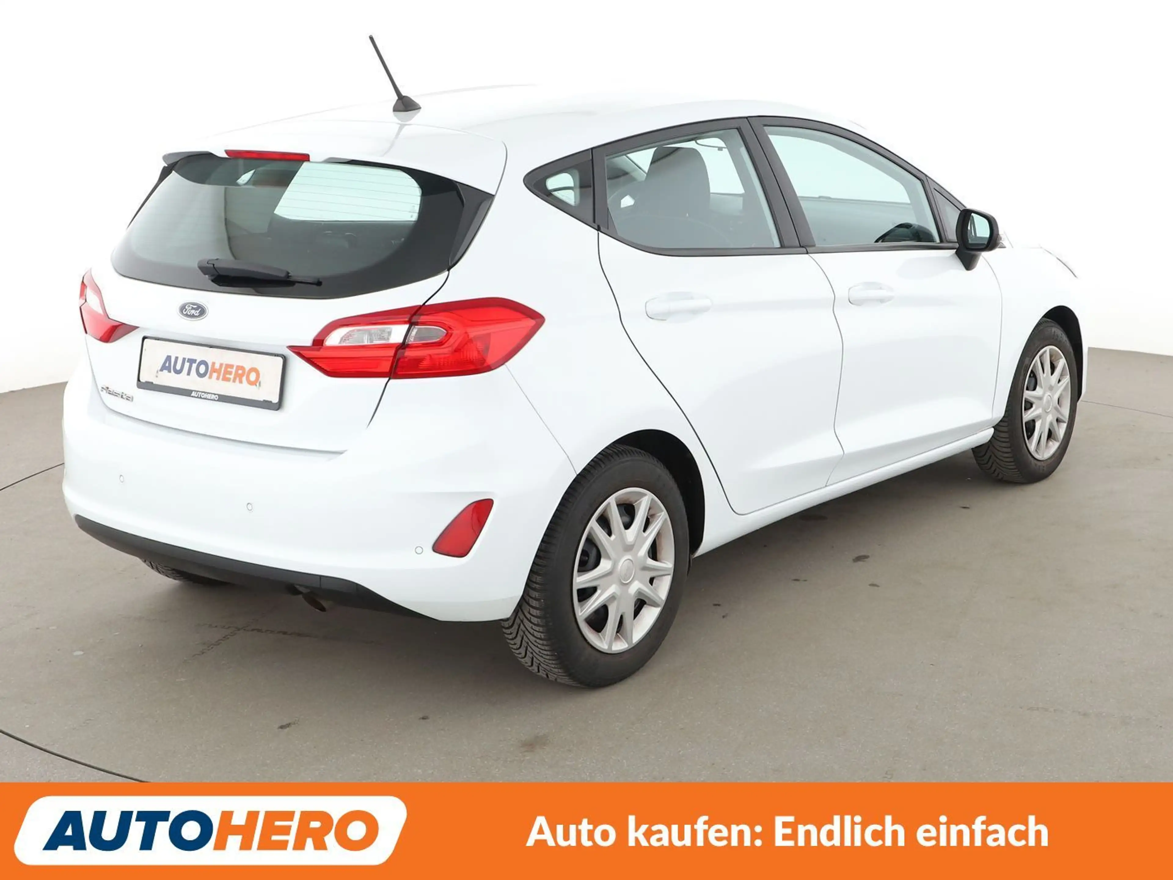 Ford Fiesta 1.1 Trend*LIM*PDC*SHZ*SPUR*KLIMA* — photo 6