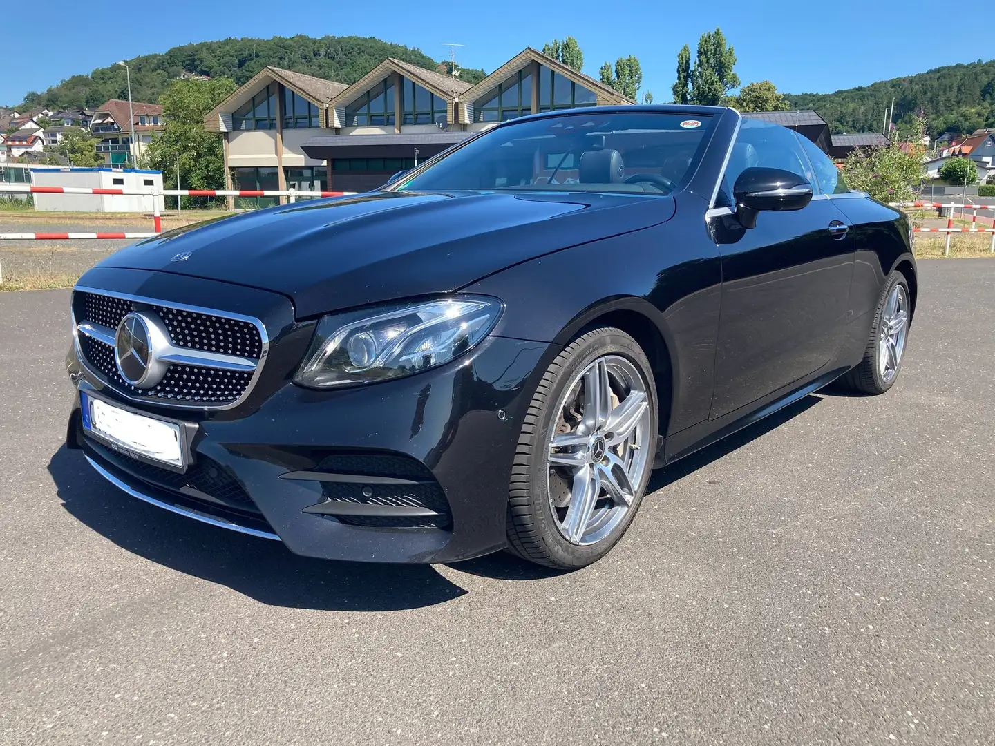 Mercedes-Benz E 400 E-Klasse Cabrio 4Matic Cabrio 9G-TRONIC AMG Line Black - 1
