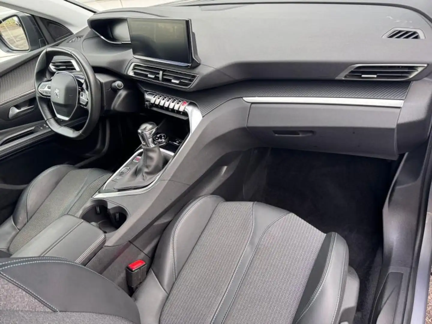 Peugeot 3008 Allure / Grip Control Grau - 2