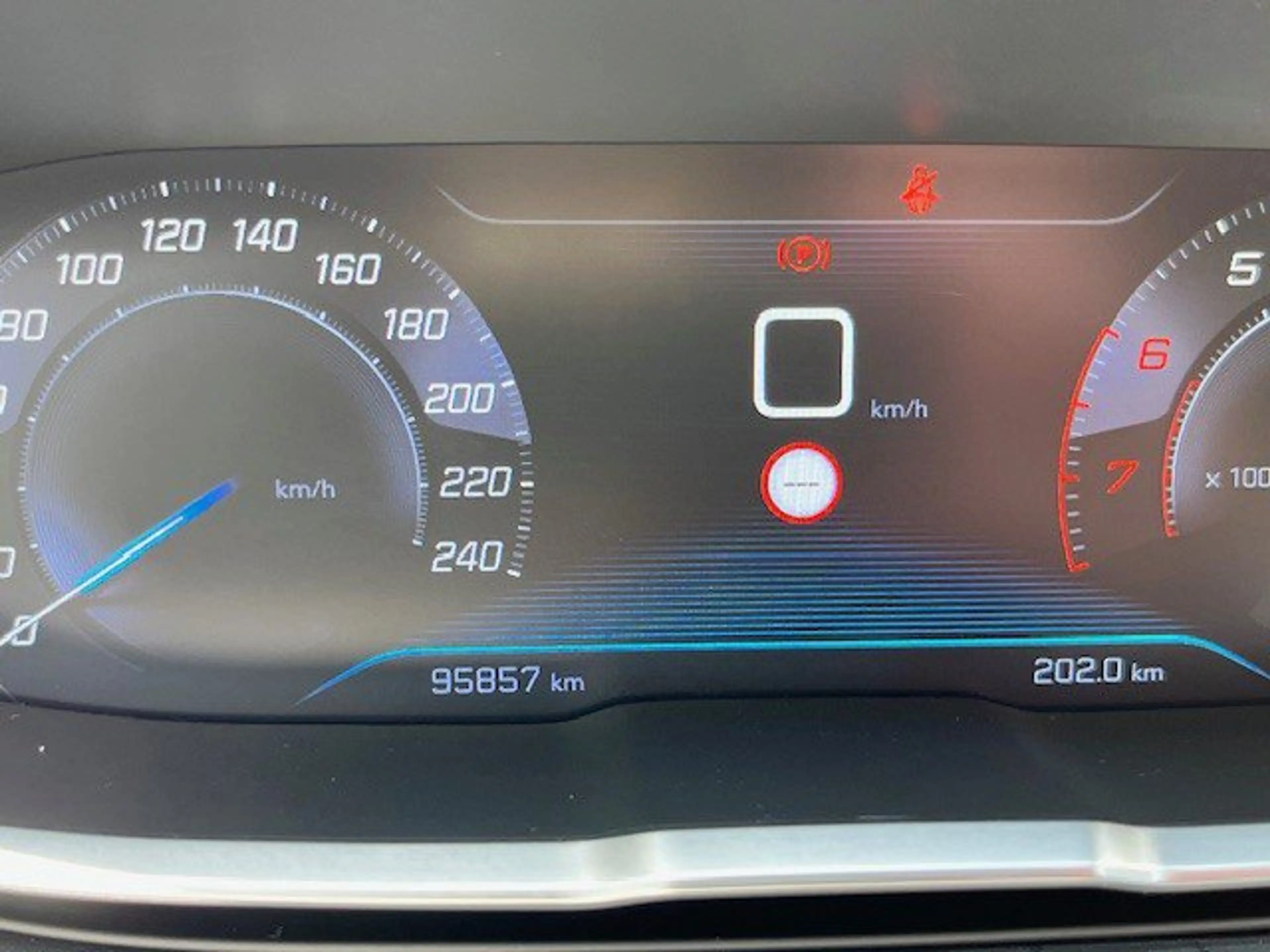 Peugeot 3008 *GPS*CAMERA*KEY LESS GO* 1.2 BENZ 130 PK Allure — photo 5