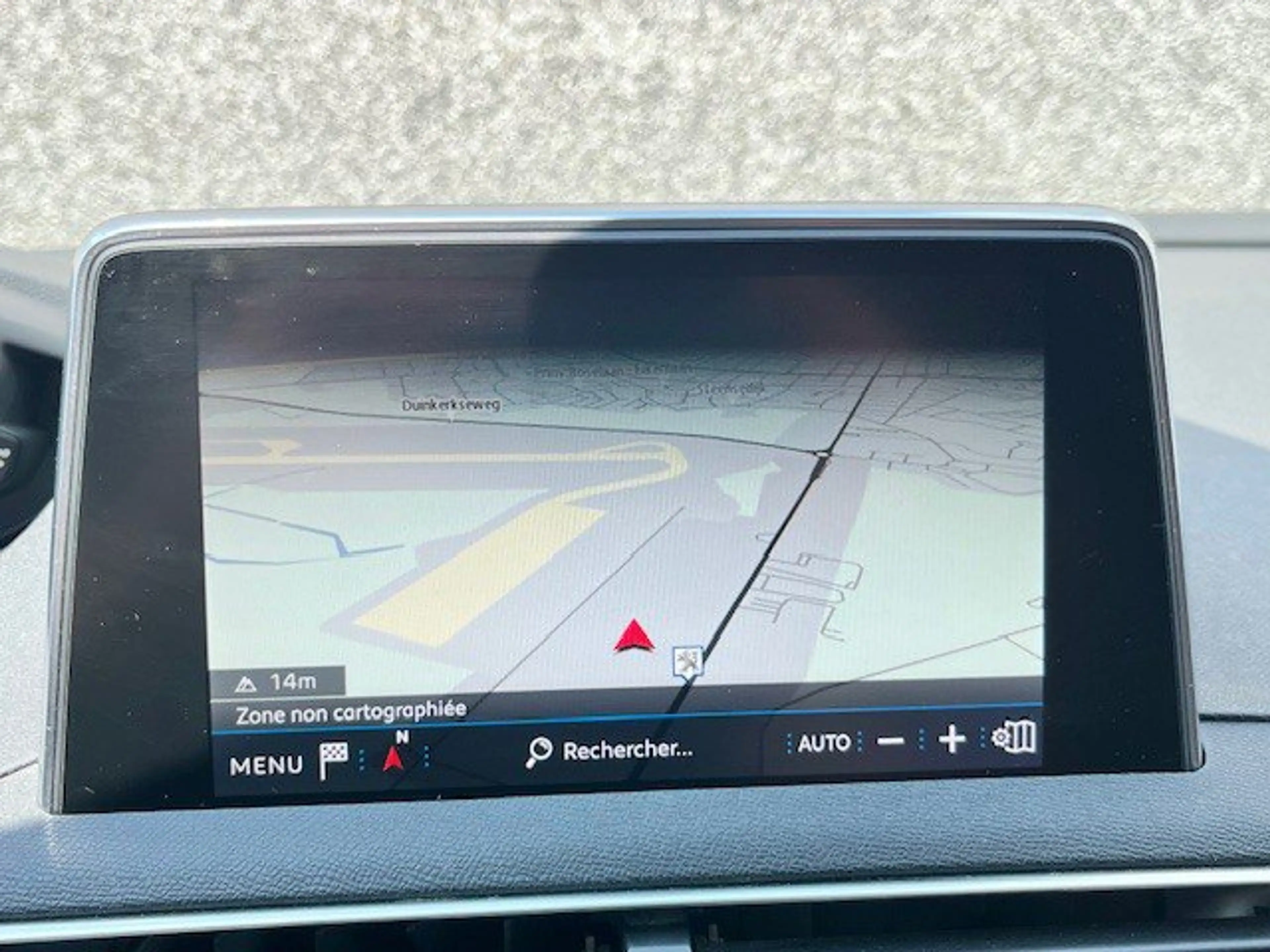 Peugeot 3008 *GPS*CAMERA*KEY LESS GO* 1.2 BENZ 130 PK Allure — photo 4
