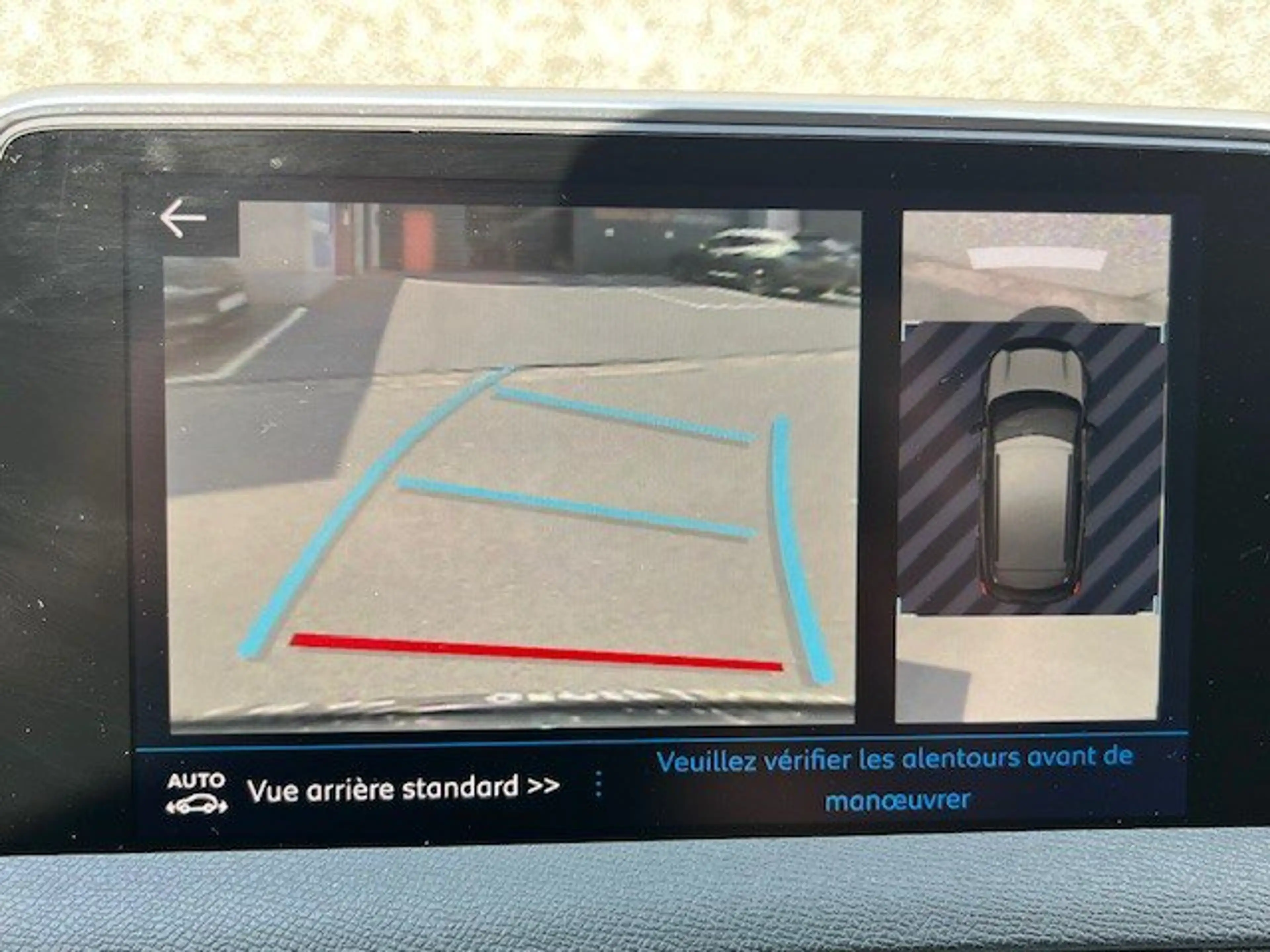 Peugeot 3008 *GPS*CAMERA*KEY LESS GO* 1.2 BENZ 130 PK Allure — photo 3