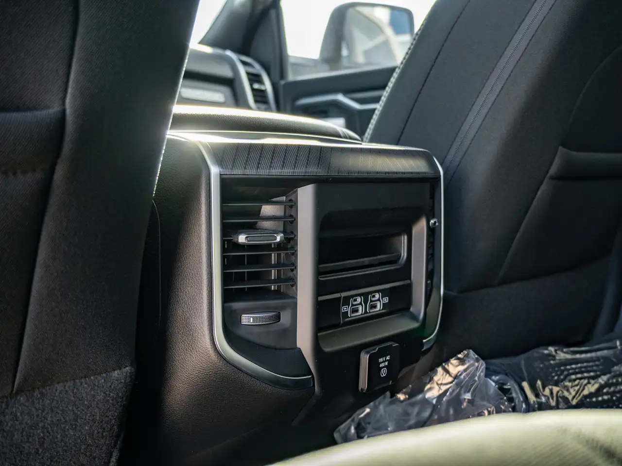 RAM 2500 снимка RAM 2500