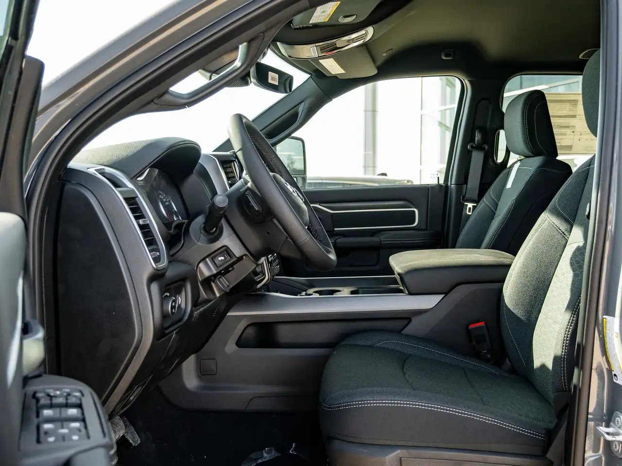 RAM 2500 снимка RAM 2500