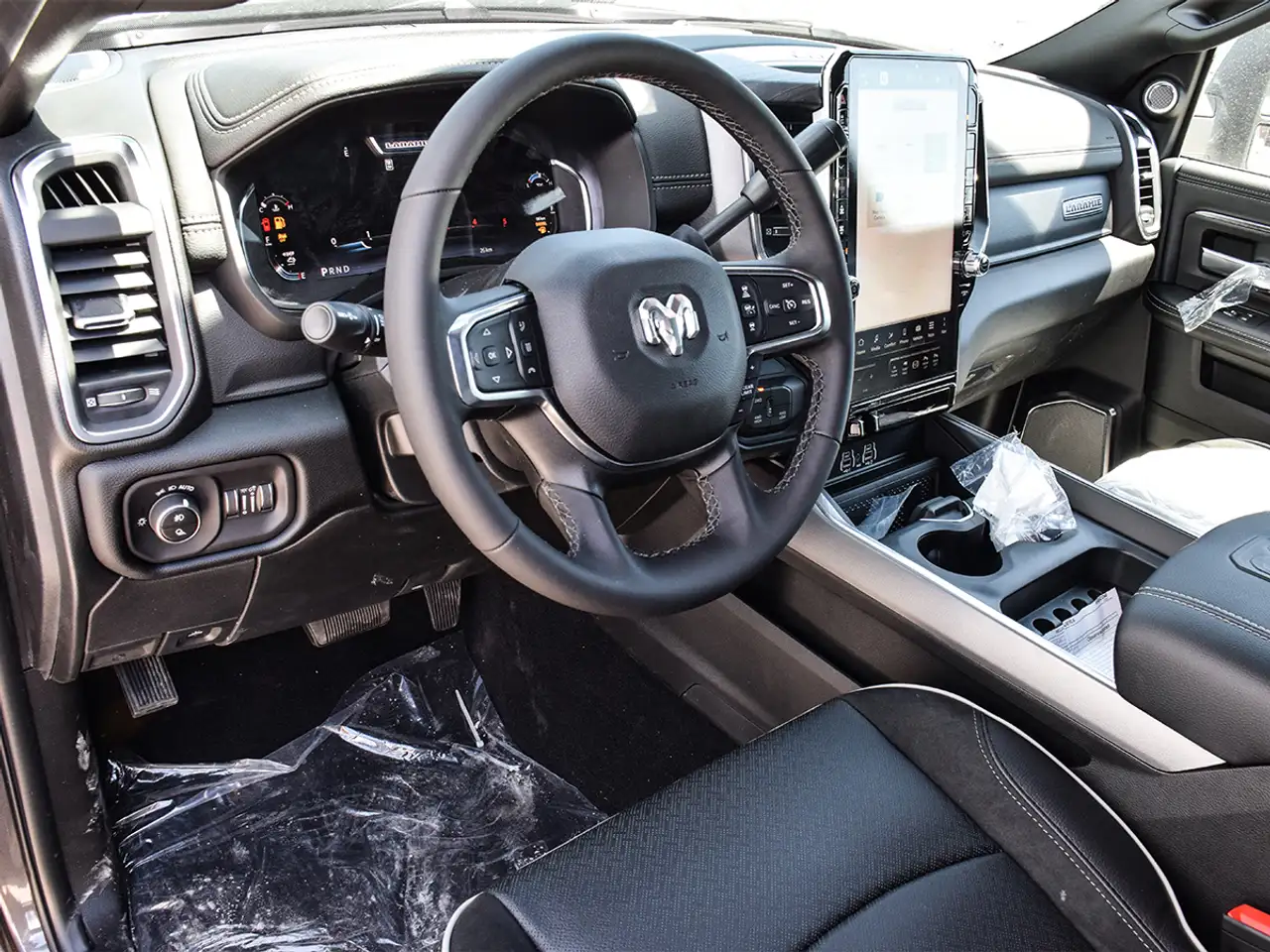 RAM 2500 снимка RAM 2500