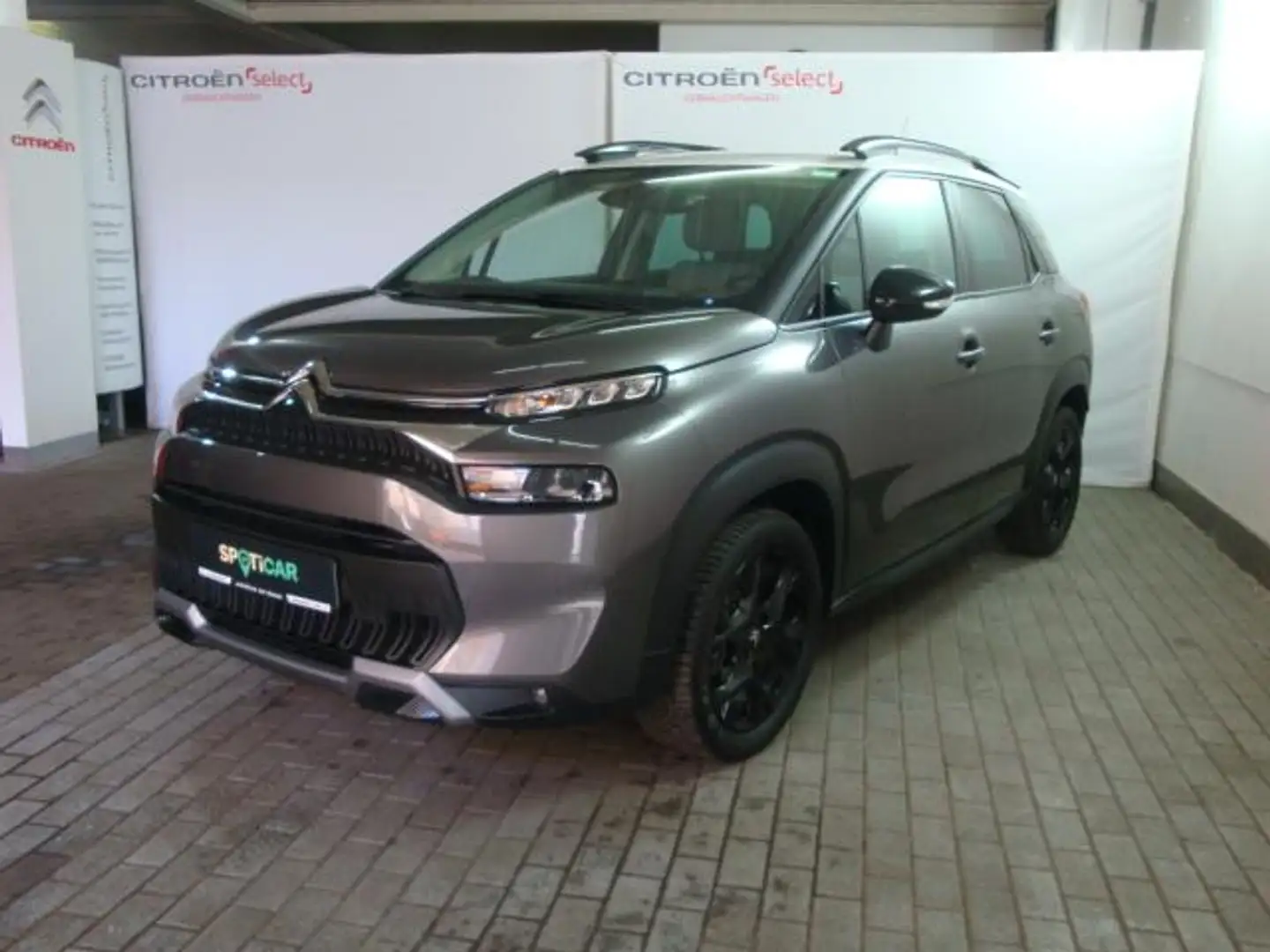 Citroen C3 Aircross SHINE PACK PT110 SHZ HUD R-KAM NAV Grau - 1