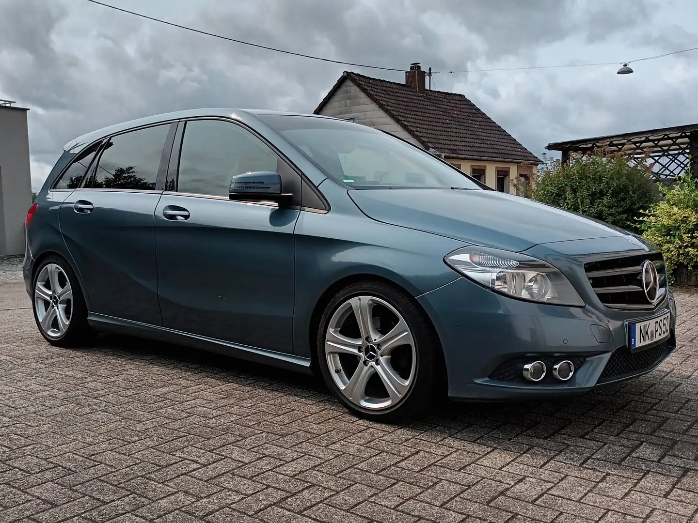 Mercedes-Benz B 220 B 220 CDI (BlueEFFICIENCY) 7G-DCT Blauw - 2