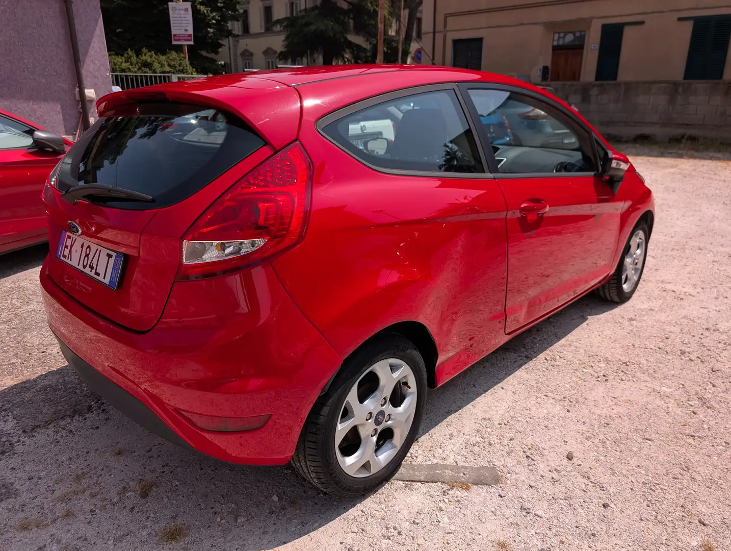 Ford Fiesta Fiesta VI 3p 1.2 16v Trend c/esp Euro5 Rosso - 2