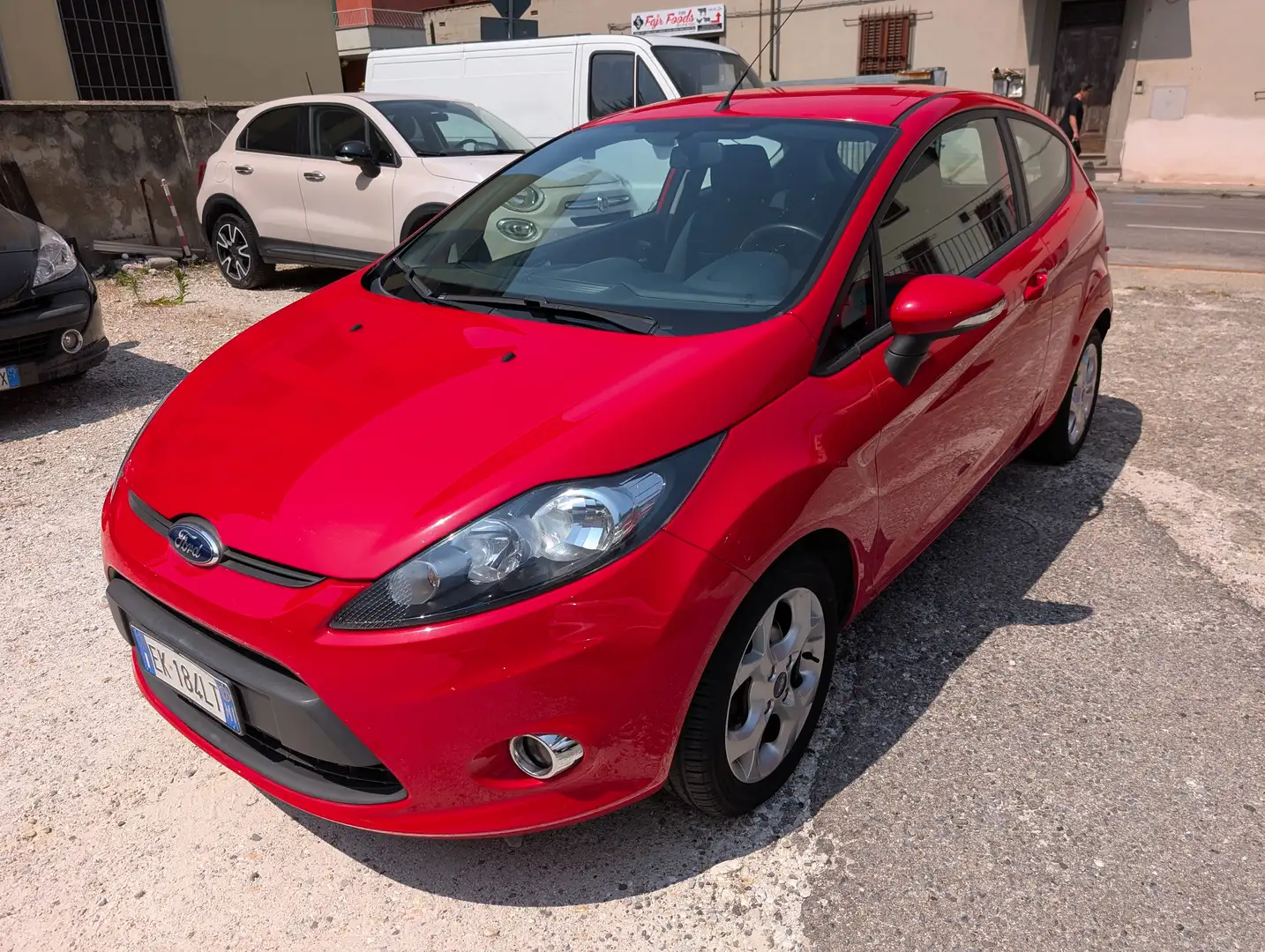 Ford Fiesta Fiesta VI 3p 1.2 16v Trend c/esp Euro5 Rosso - 1