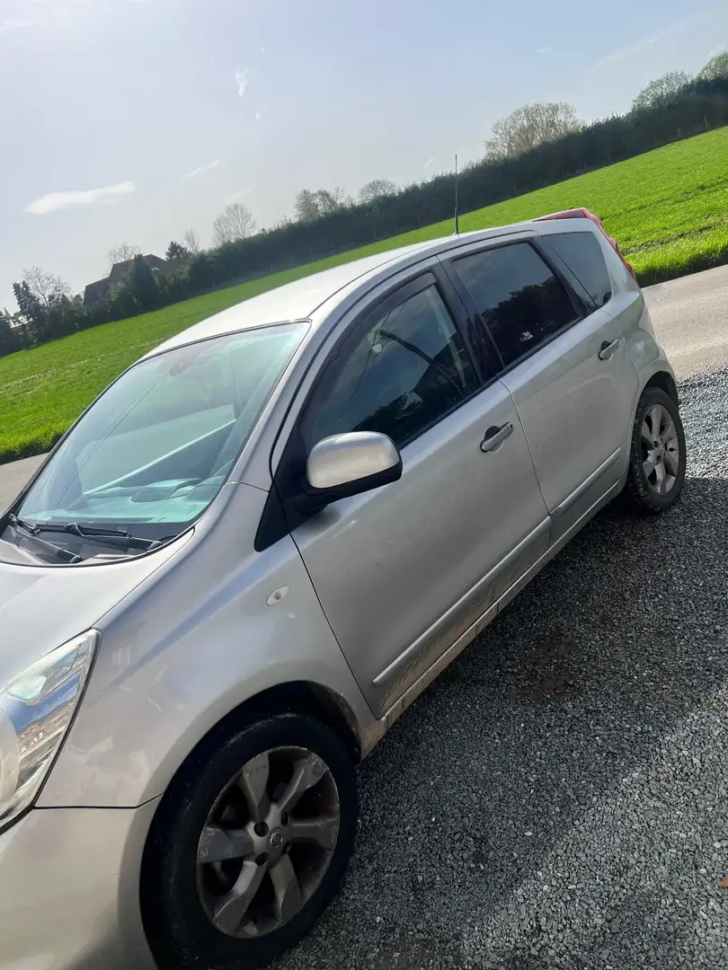 Nissan Note Gris - 1