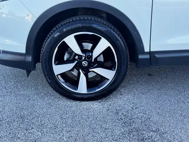 Nissan Qashqai view 17