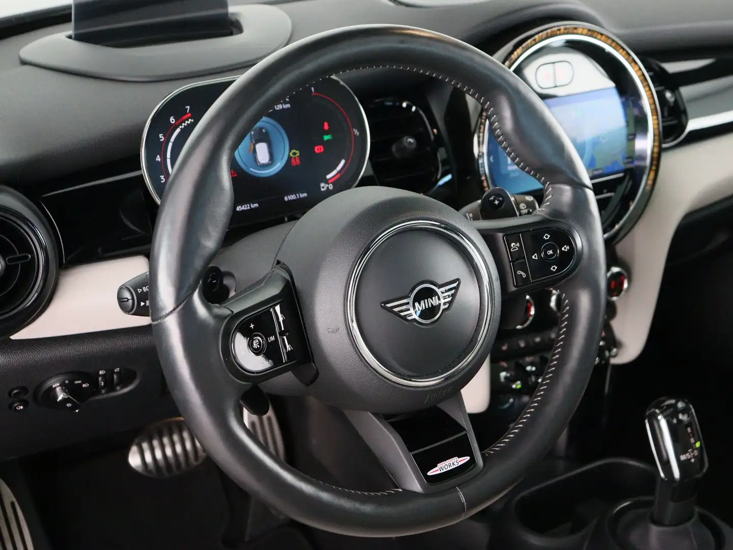 MINI John Cooper Works 3-deurs Aut. Zwart - 2