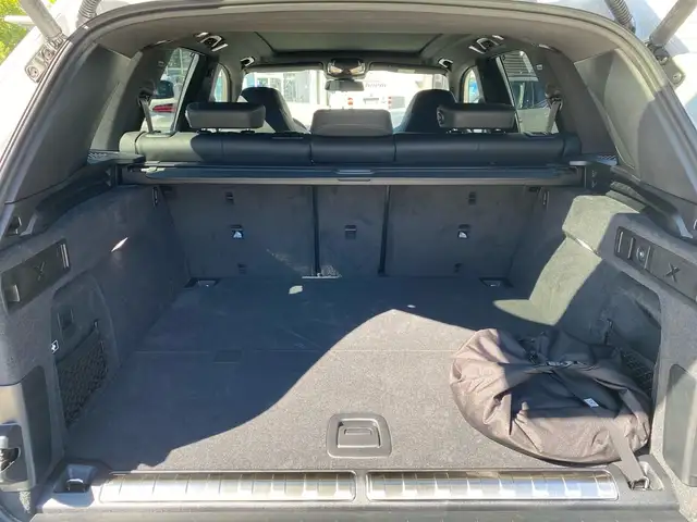BMW X5 view 12
