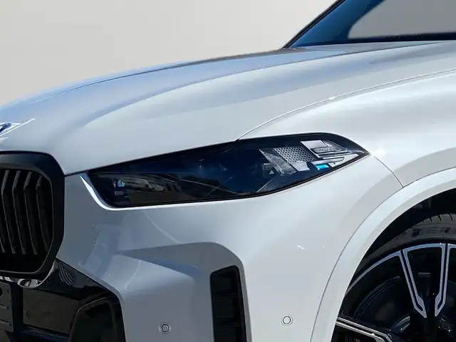 BMW X5 view 5