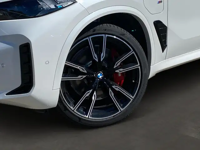BMW X5 view 6