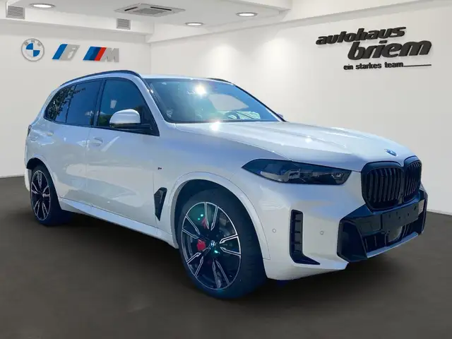 BMW X5 view 2