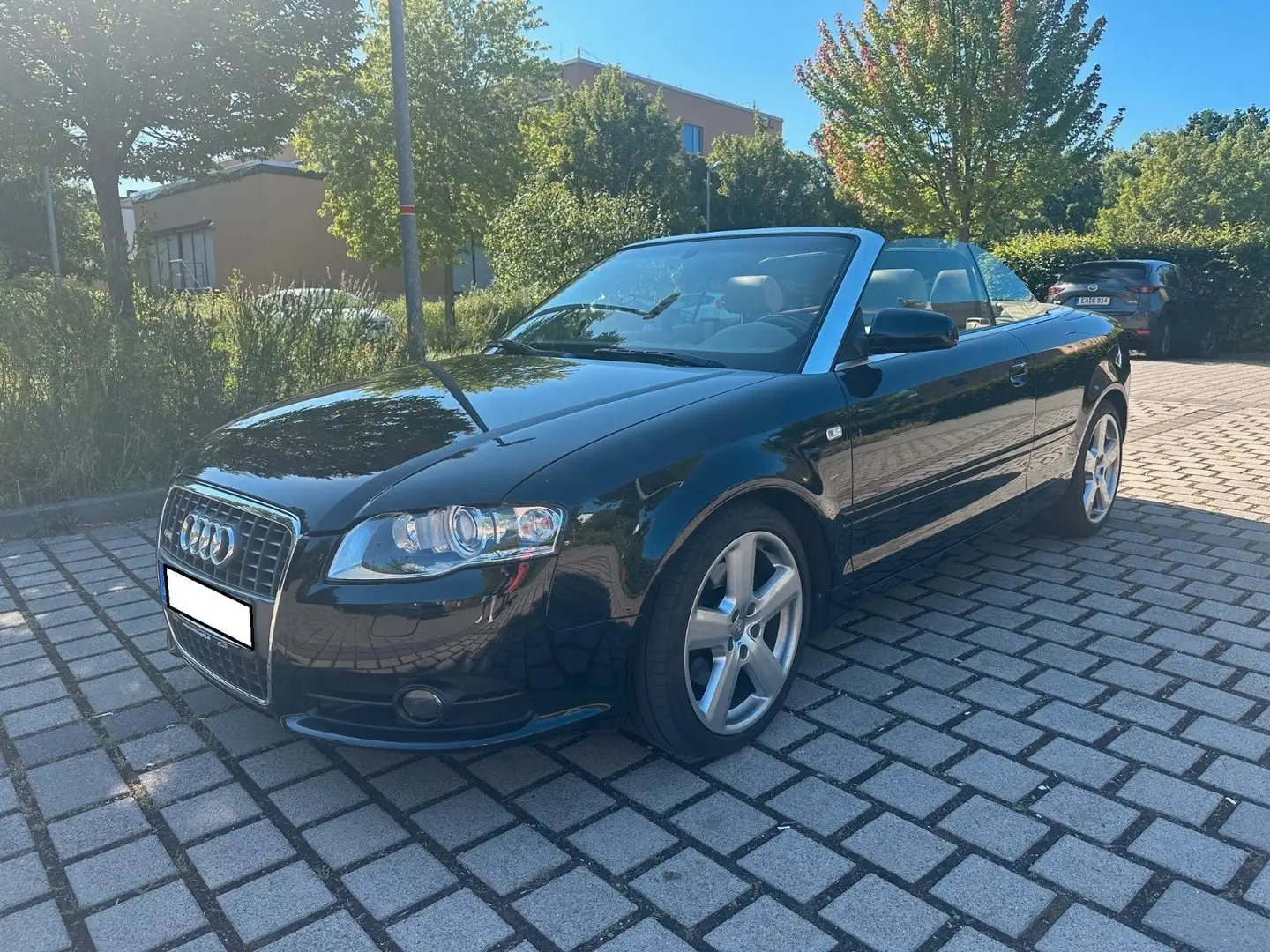 Audi A4 Cabriolet 1.8 T **2. Hand + 43Tkm + Leder ** Schwarz - 2
