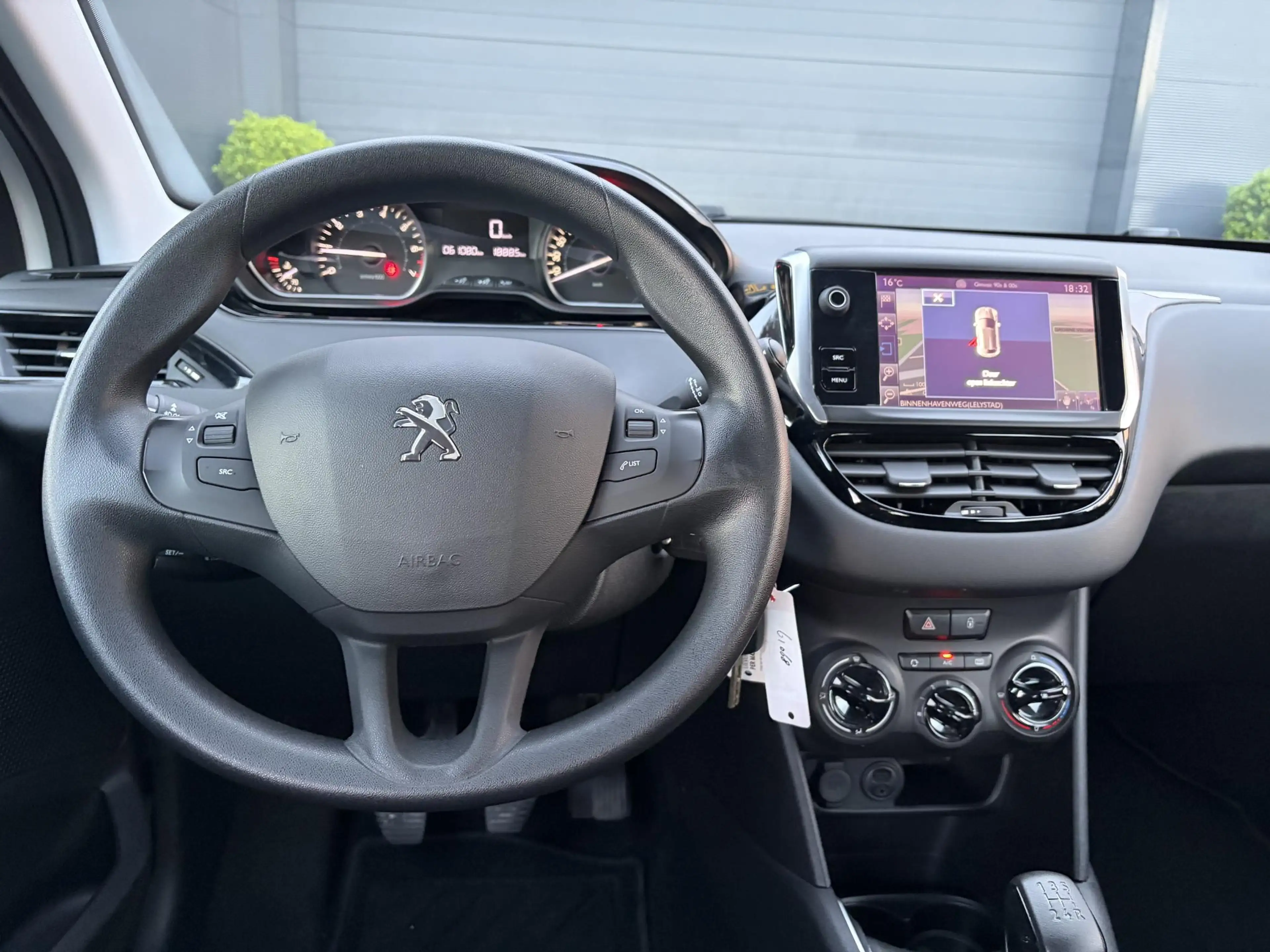 Peugeot 208 1.2 PureTech Blue Lion ✓2 Eigenaar✓Navi✓Carplay✓Tr — photo 3