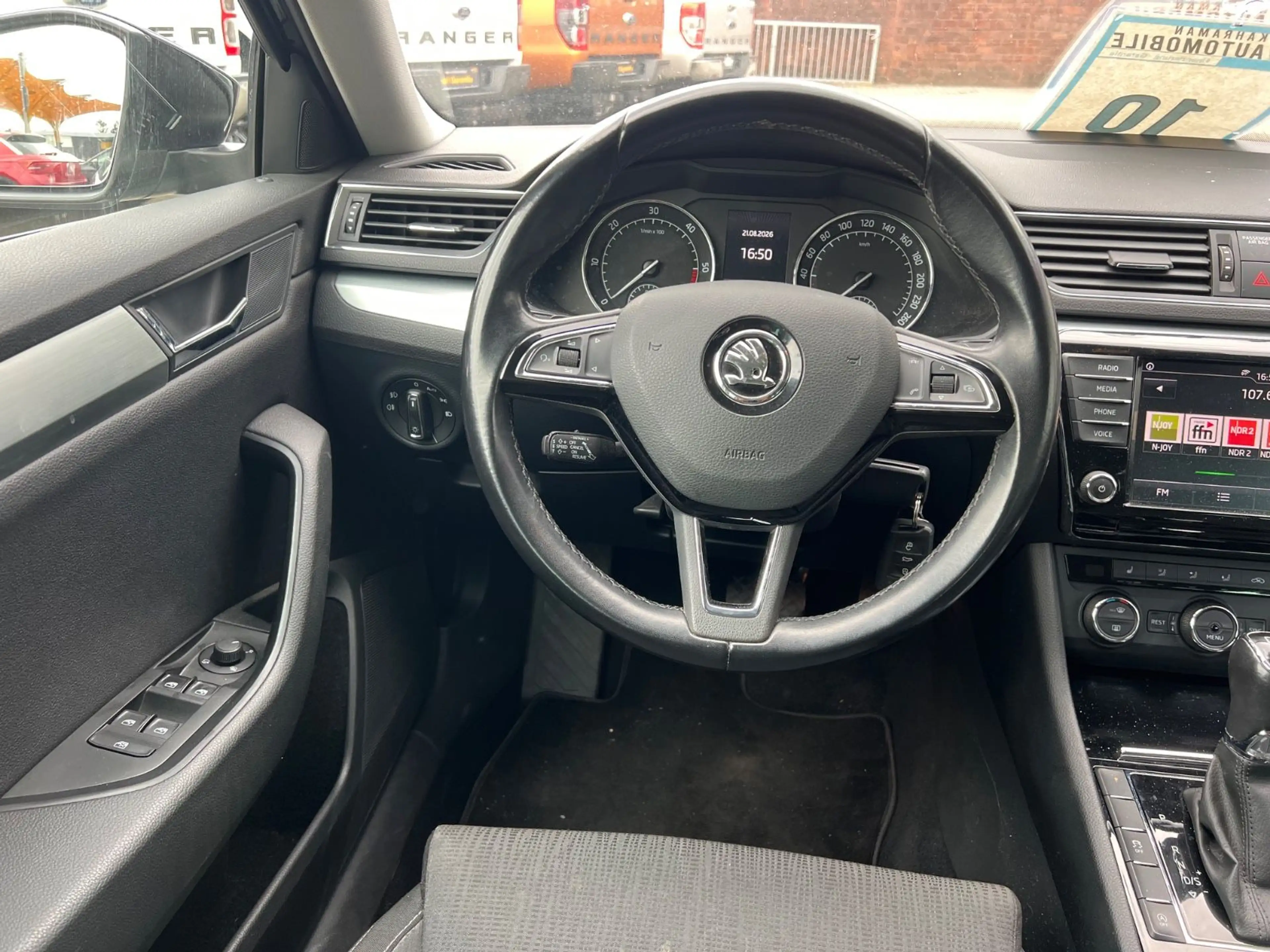 Skoda Superb Combi Ambition — photo 15